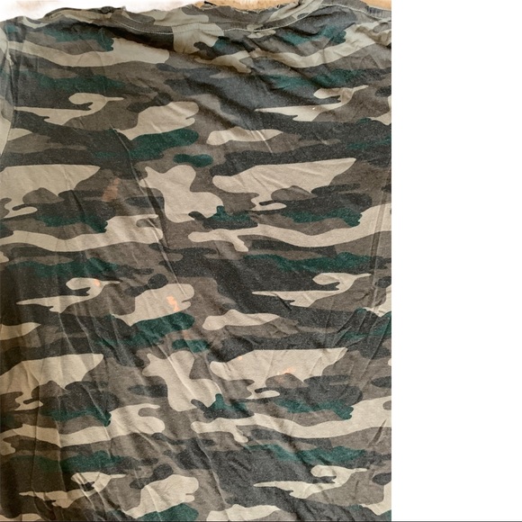 Women Tees - Picture 4 of 4